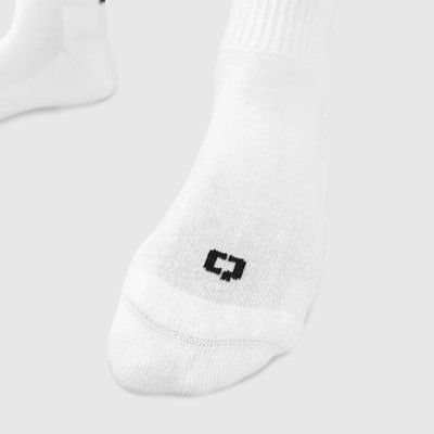 QUAD Socks White